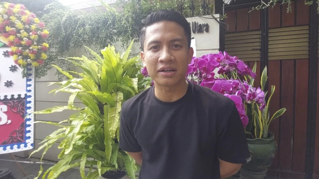 Ajudan Jokowi Diperiksa Polisi Gara-Gara Ijazah? Netizen: Lah, Emang Ajudan yang Wisuda?